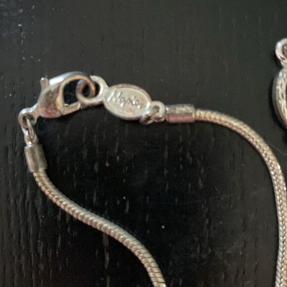 2 Napier silver tone necklaces. - Picture 3 of 7